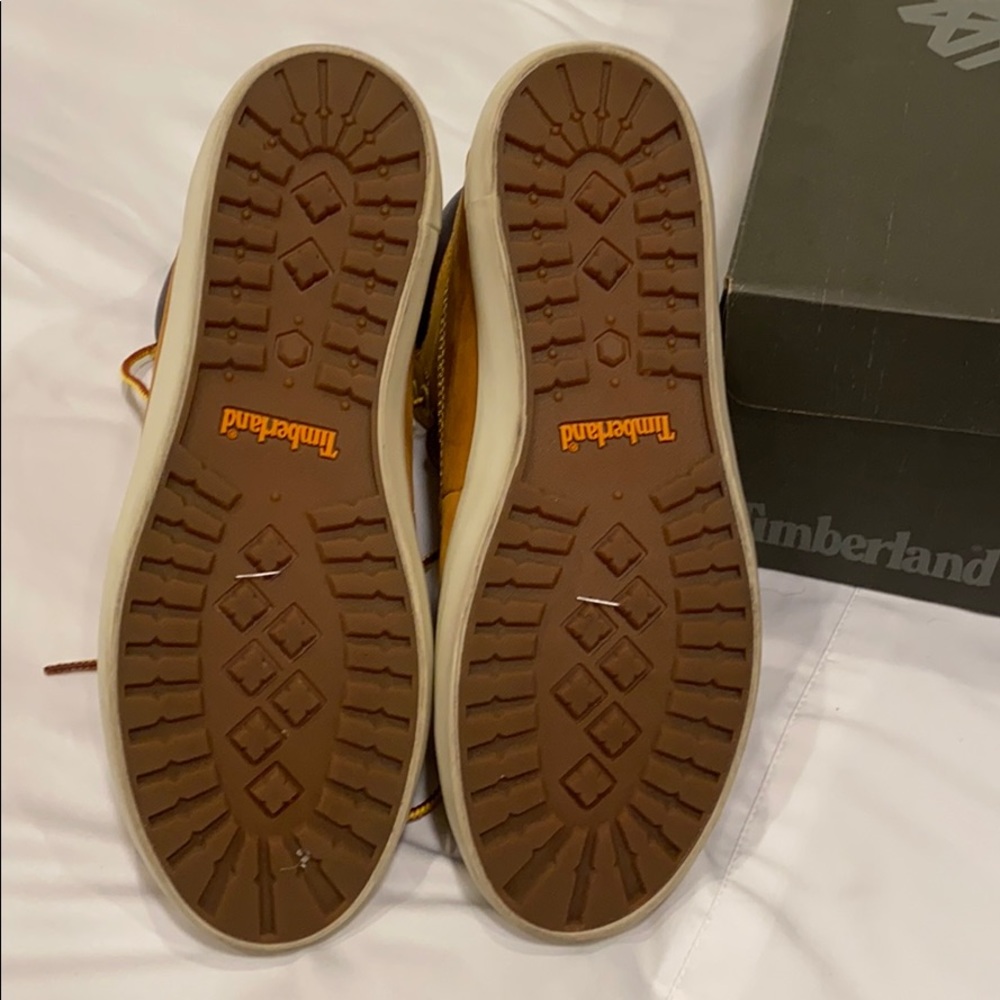 HighTop Timberlands - Picture 4 of 4